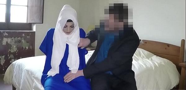 Bengali girl with muslim first time Meet new cool Arab gf and my